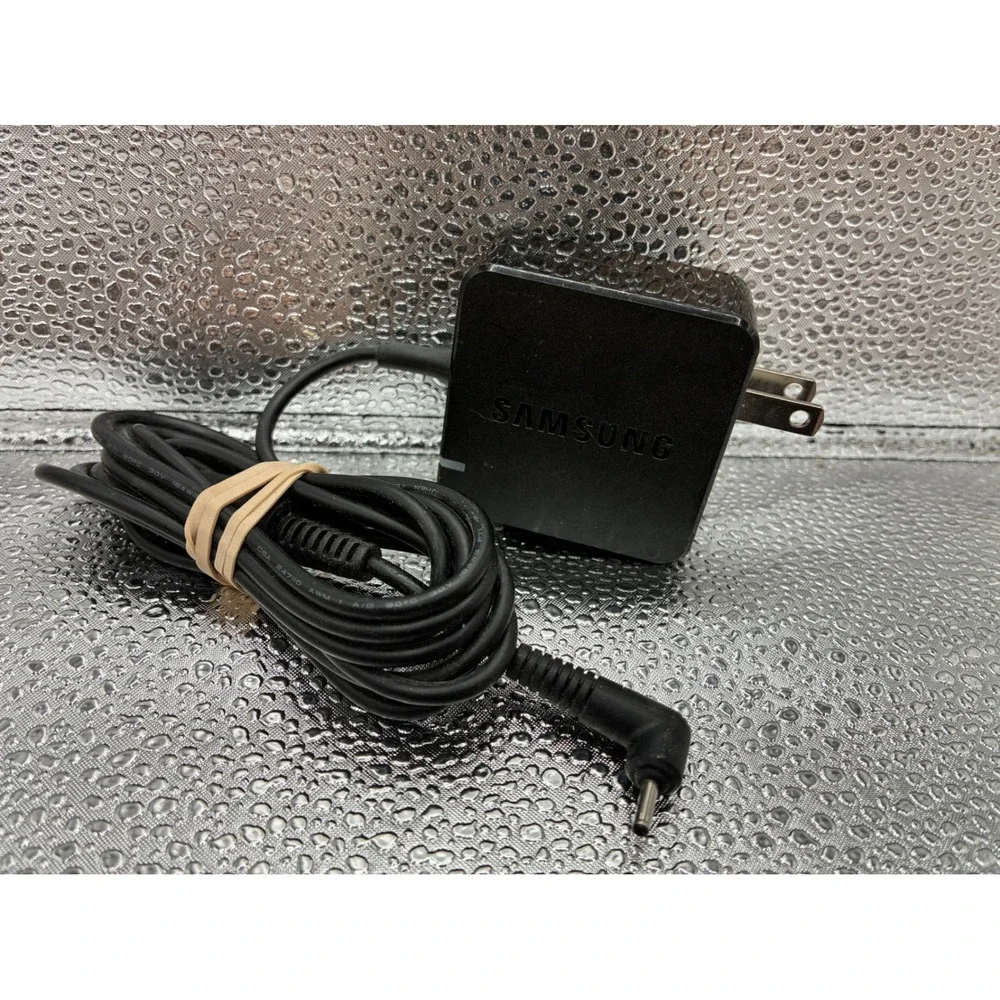 Samsung AC Adapter W14-026N1A‎ 12V 2.2A Power Supply Charger AD-2612AUS Black